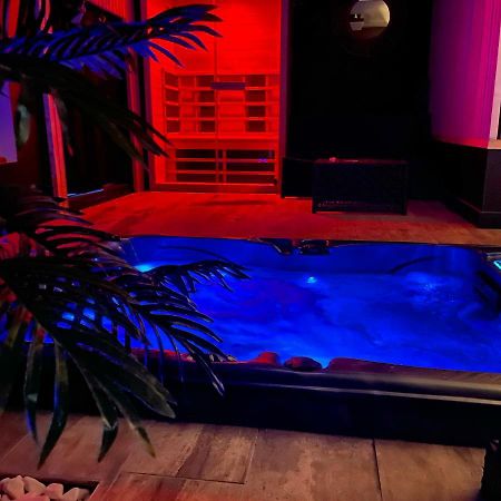 La Suite Grenoble Spa Jacuzzi Et Sauna Privatif المظهر الخارجي الصورة