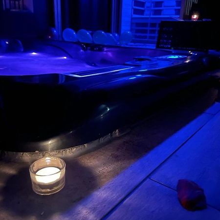 La Suite Grenoble Spa Jacuzzi Et Sauna Privatif المظهر الخارجي الصورة