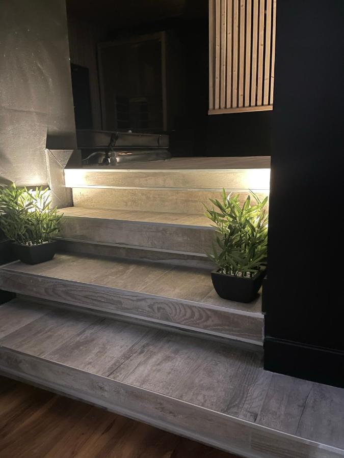 La Suite Grenoble Spa Jacuzzi Et Sauna Privatif المظهر الخارجي الصورة
