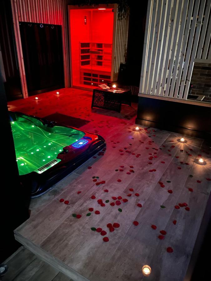 La Suite Grenoble Spa Jacuzzi Et Sauna Privatif المظهر الخارجي الصورة
