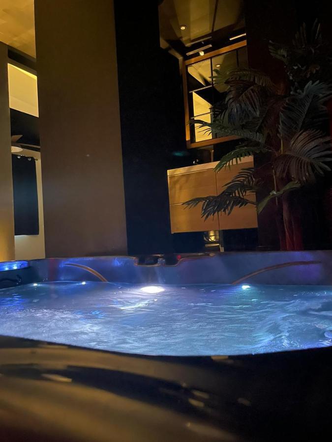La Suite Grenoble Spa Jacuzzi Et Sauna Privatif المظهر الخارجي الصورة