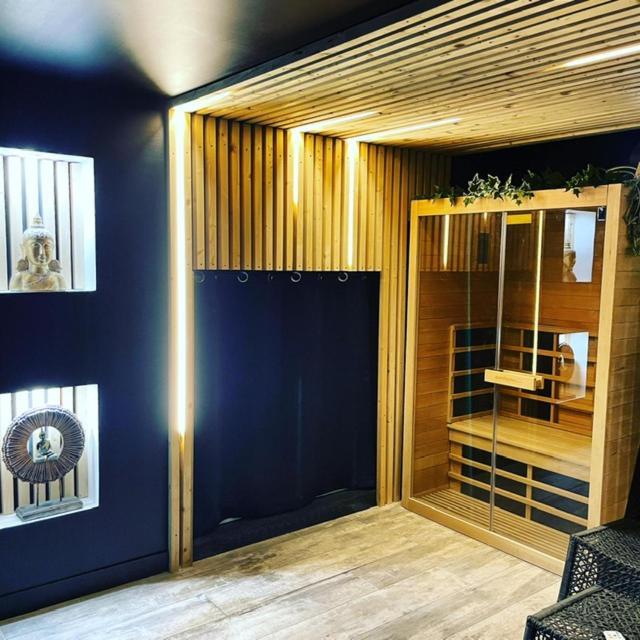 La Suite Grenoble Spa Jacuzzi Et Sauna Privatif المظهر الخارجي الصورة