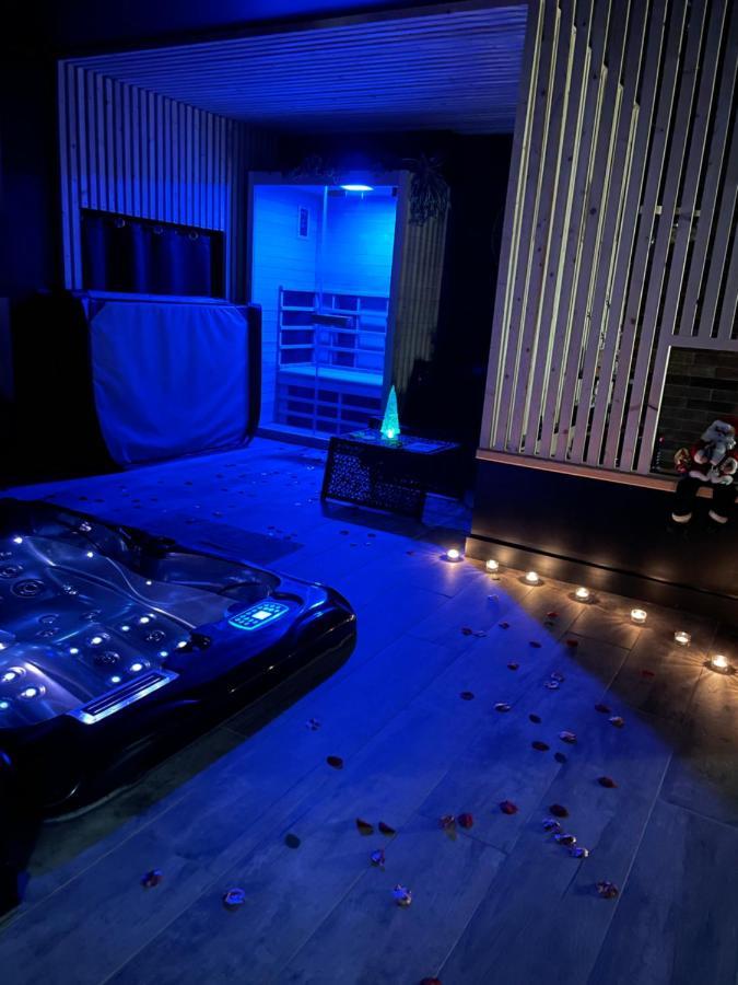 La Suite Grenoble Spa Jacuzzi Et Sauna Privatif المظهر الخارجي الصورة